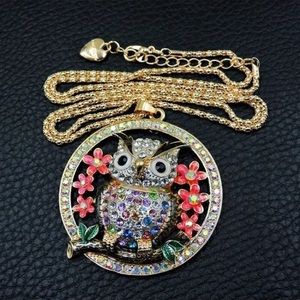 Large Owl with flowers Betsey Johnson pendant necklace